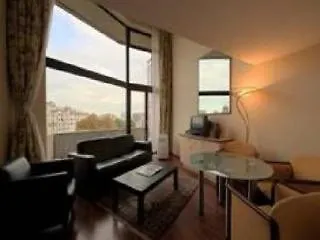蒙哥马利b公寓式酒店 Etterbeek