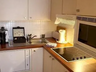 蒙哥马利b公寓式酒店 Etterbeek 比利时